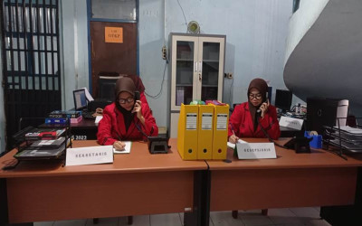 OTOMATISASI DAN TATA KELOLA PERKANTORAN ( OTKP )